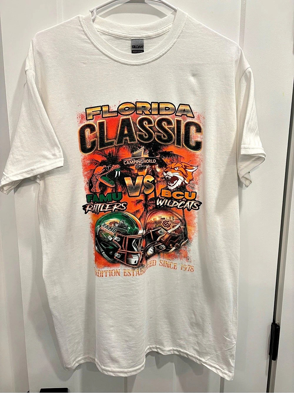 Gildan Florida Classic FAMU vs BCU T-Shirt Men's White & Orange Medium